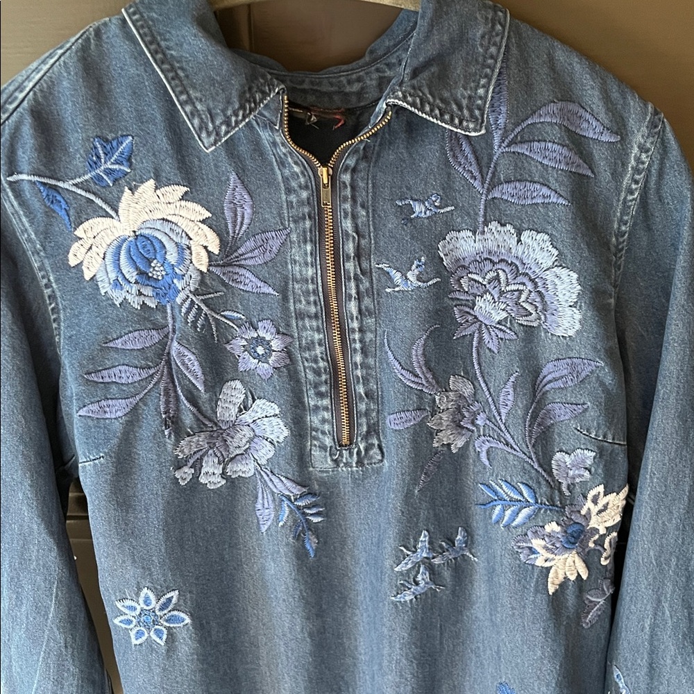 Johnny Was - Dark Blue Embroidered Chambray Tunic- Jazmine zip up - Picture 3 of 11